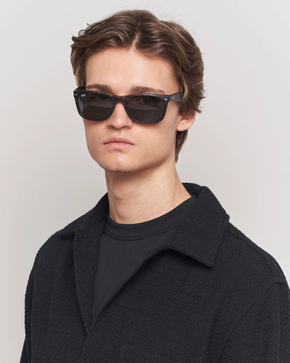(2) RAY-BAN SUNGLASSES - GIFT CARD