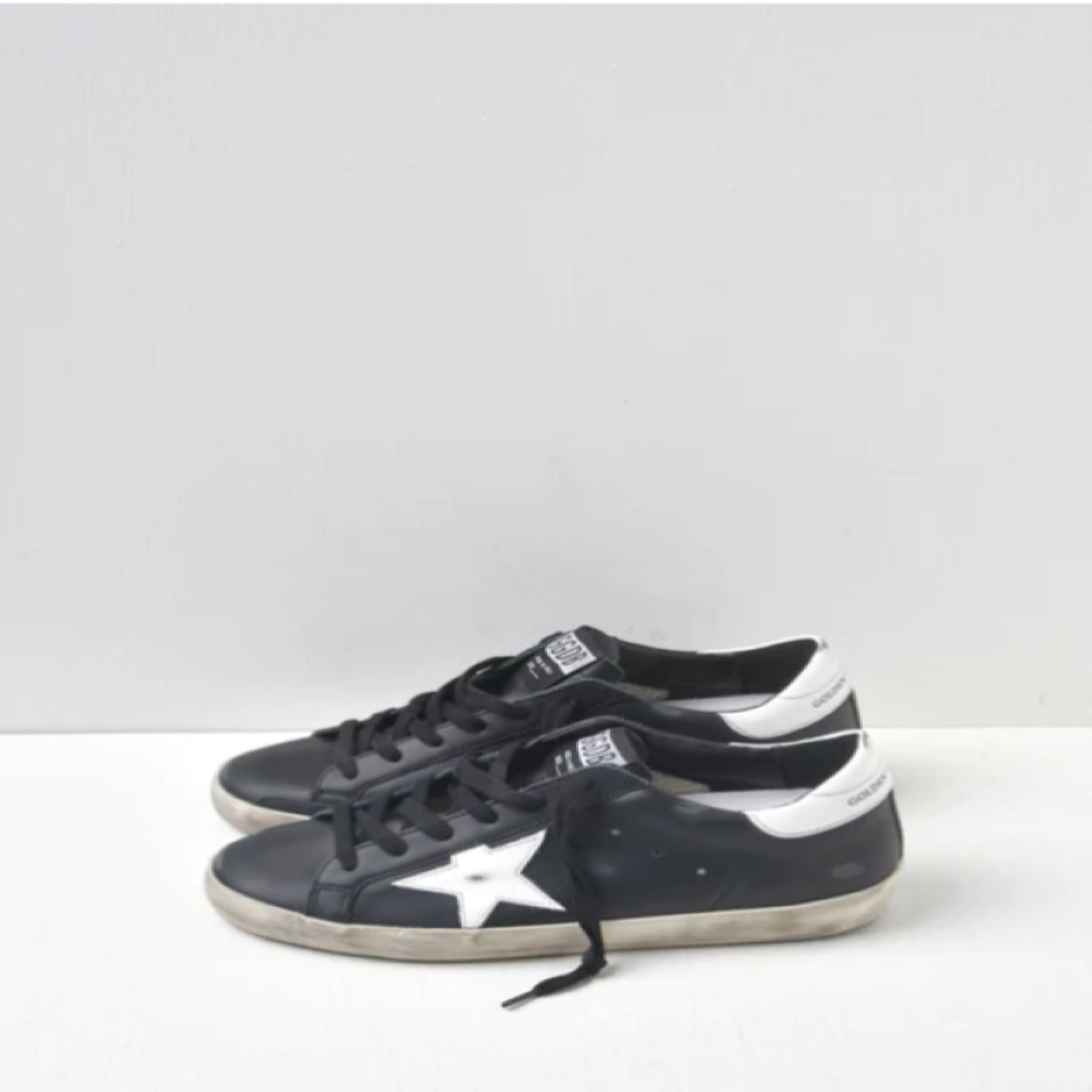 SUPERSTAR LEATHER SNEAKERS  - (BLACK) - (SIZE 7)